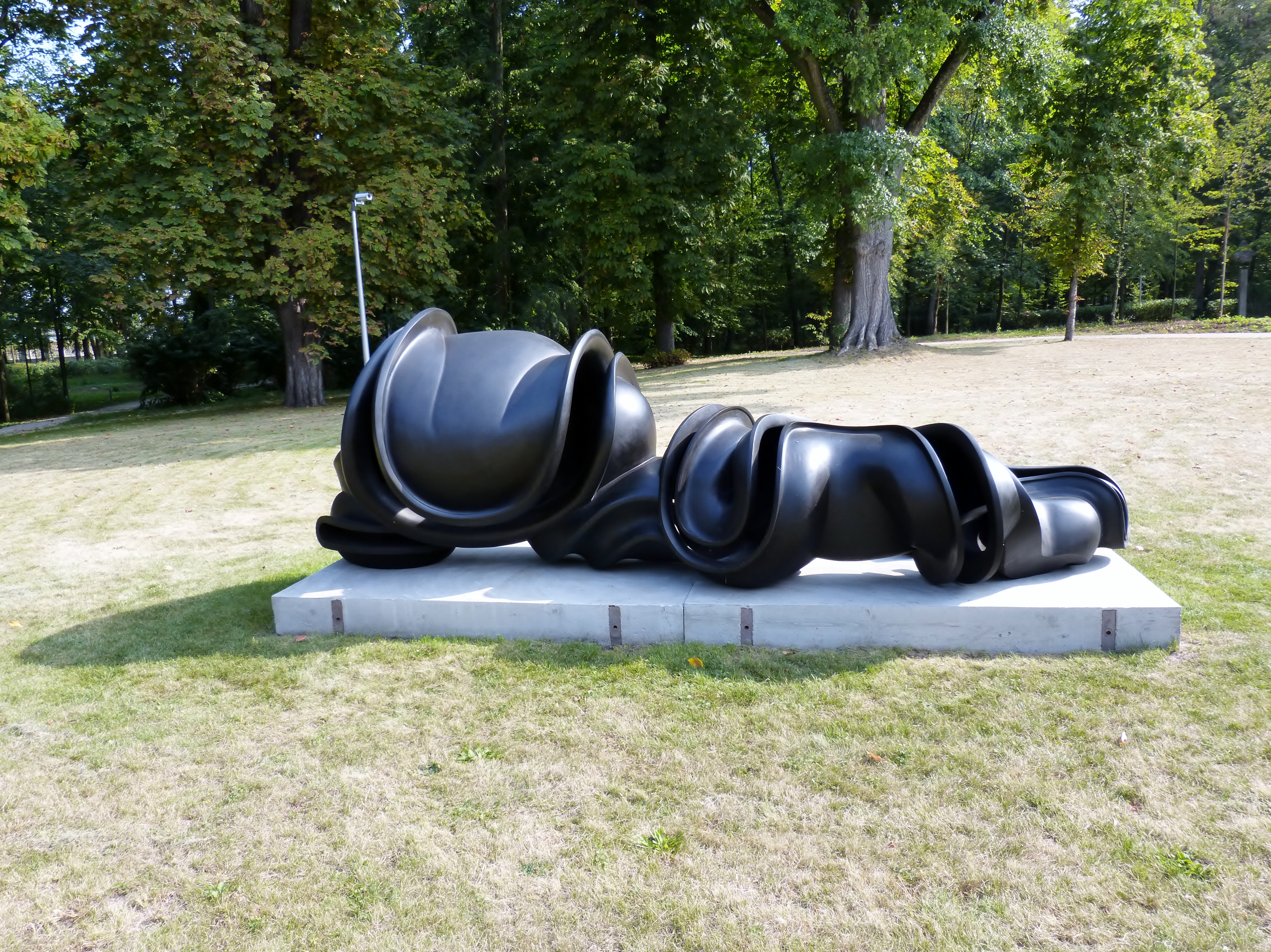 Tony Cragg und seine filigran-monumentalen Skulpturen