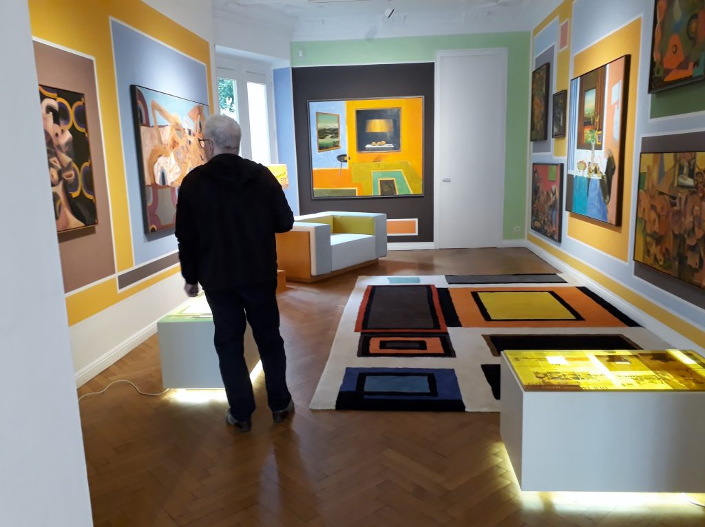 Anton Henning, Blick in die Ausstellung Zukunft und Anmut No. 1, Galerie Michael Haas Berlin. Foto Urszula Usakowska-Wolff